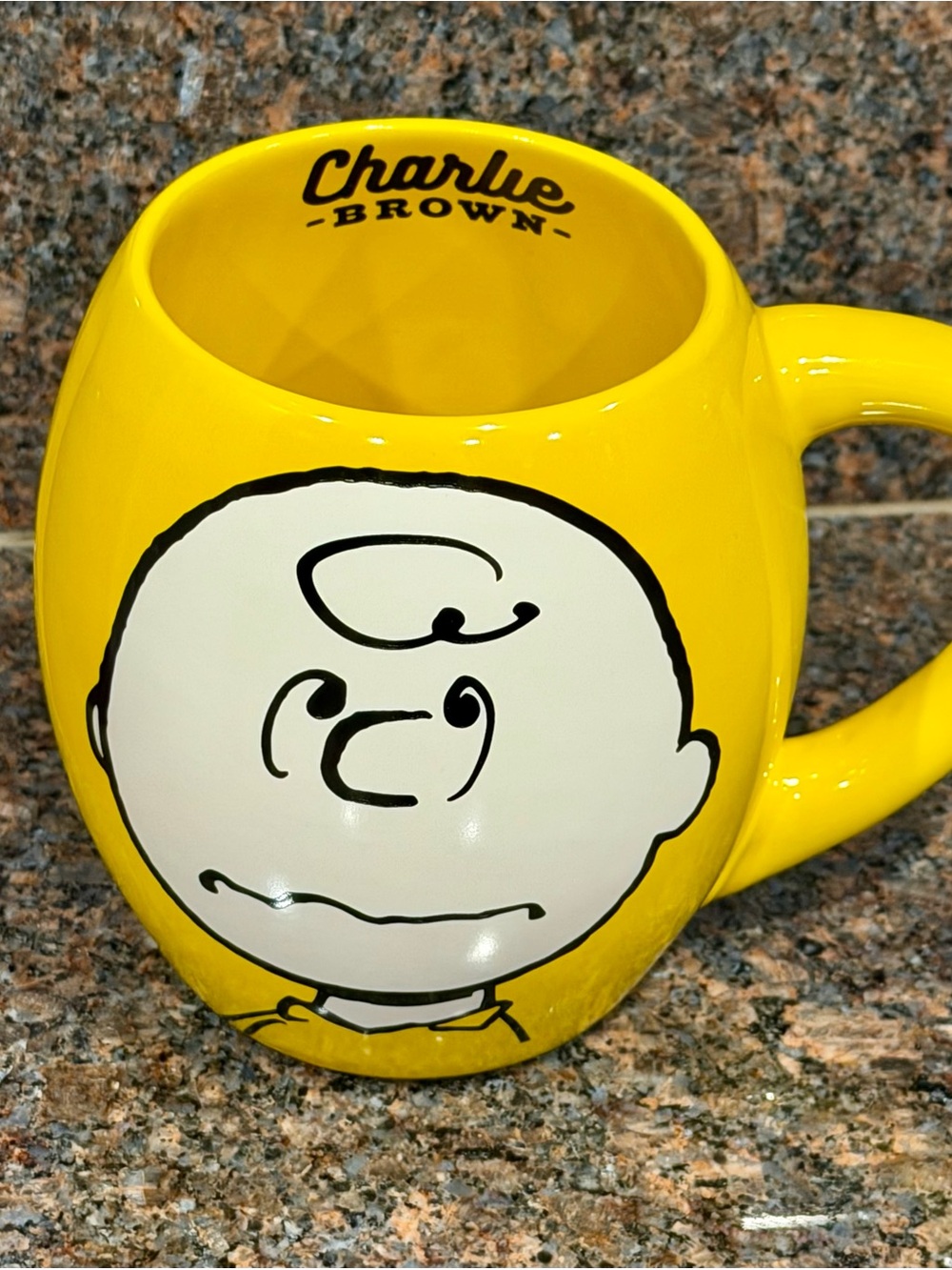Peanuts Charlie Brown 18-Ounce Oval Ceramic Mug Yellow Cup Offically Licensed